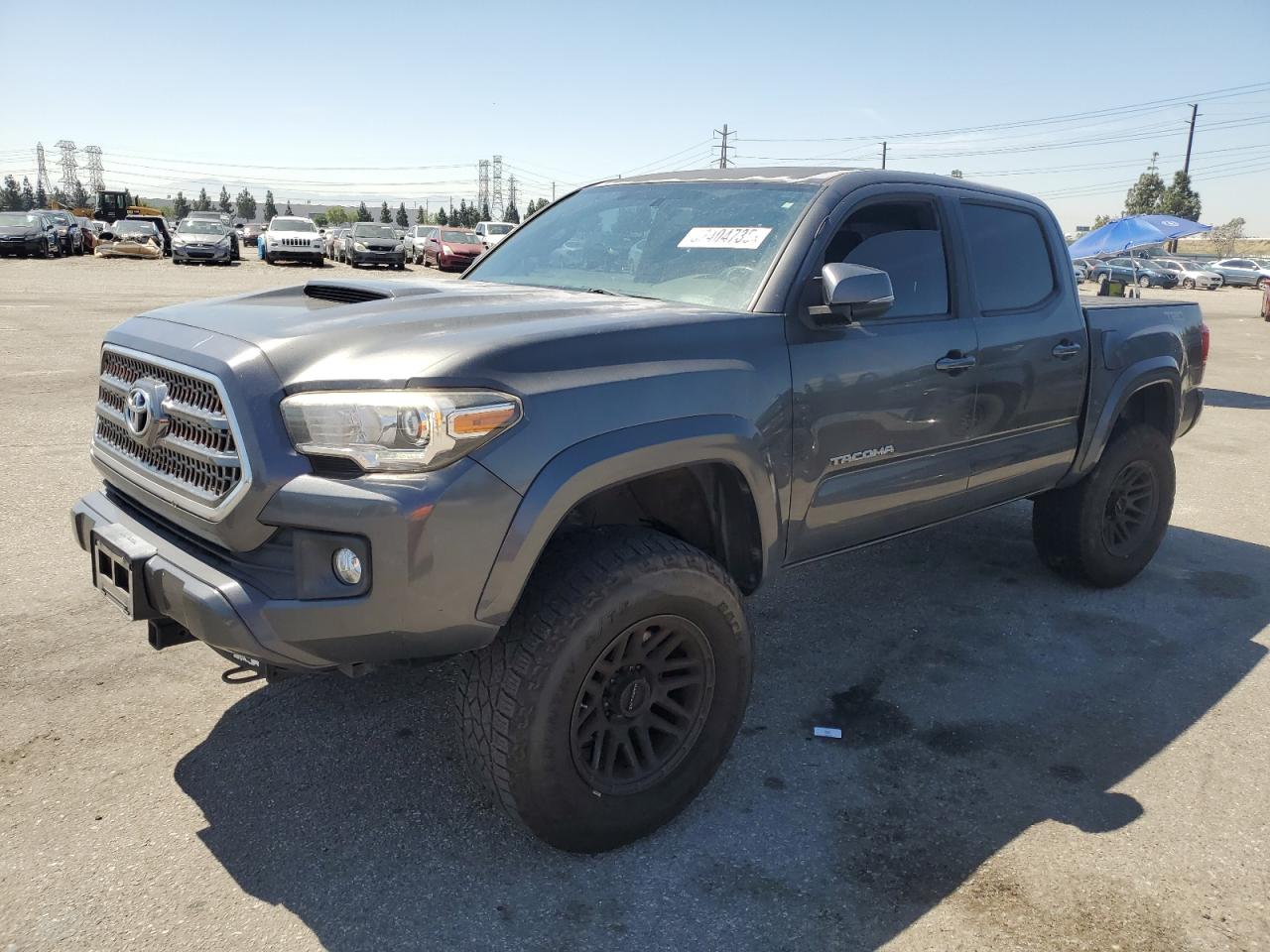 TOYOTA TACOMA DOU 2017