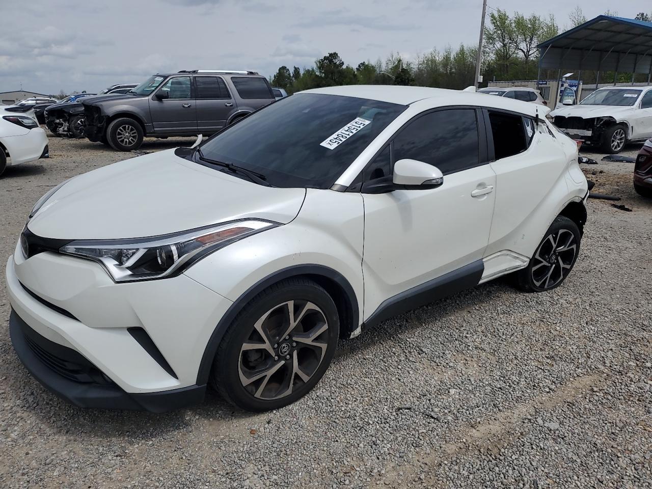 TOYOTA C-HR XLE 2018