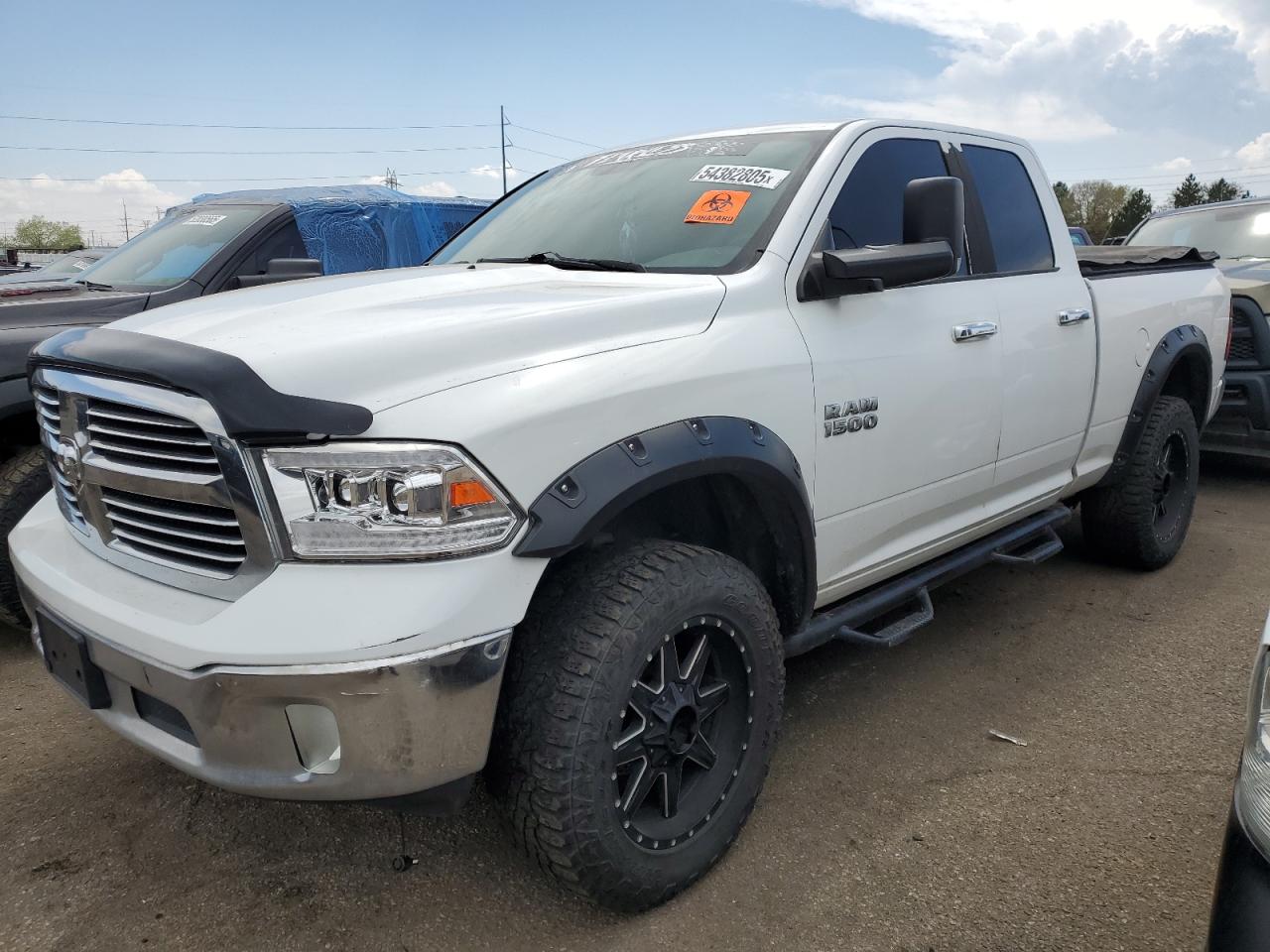 RAM 1500 SLT 2015