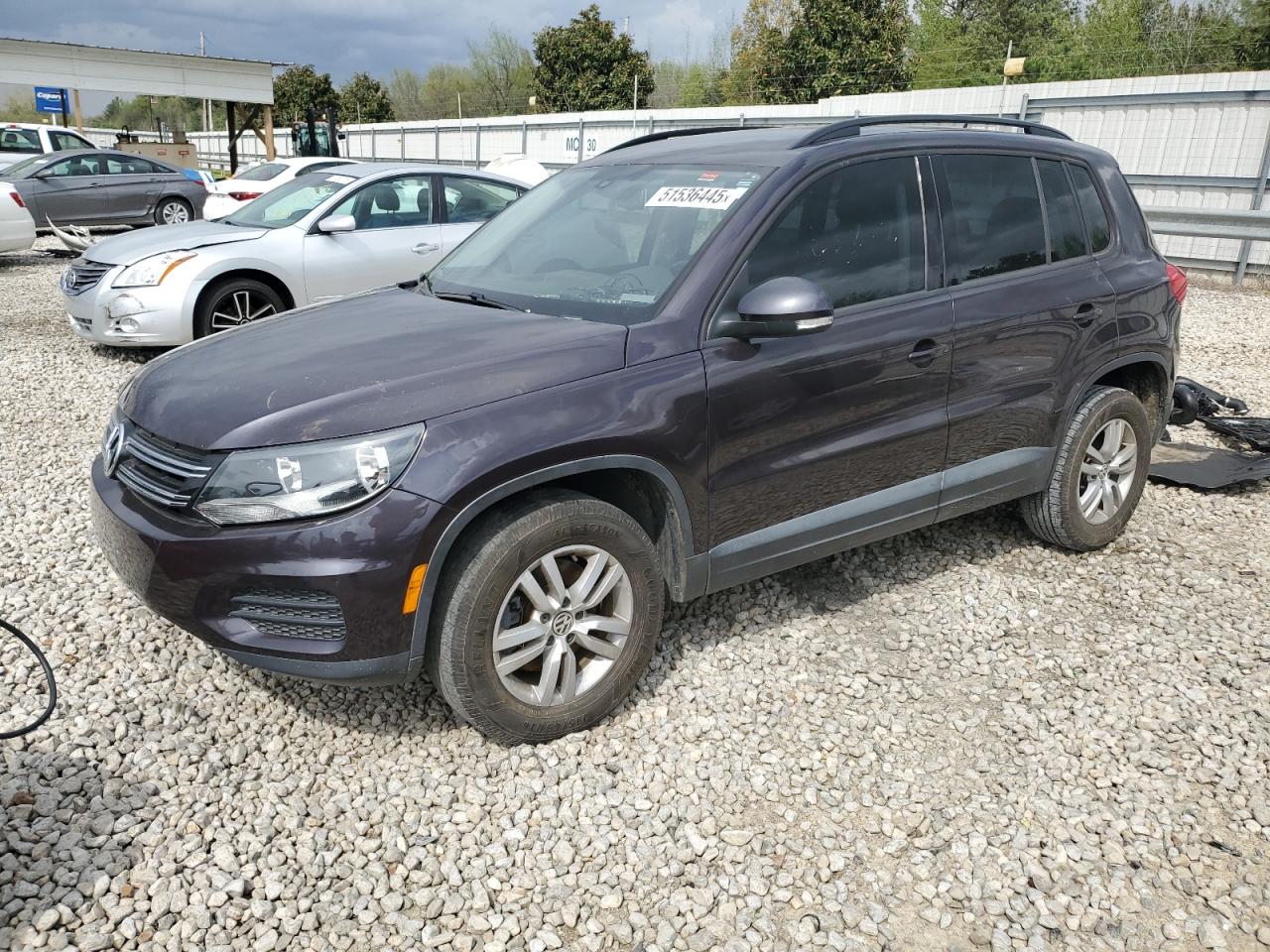 VOLKSWAGEN TIGUAN S 2016