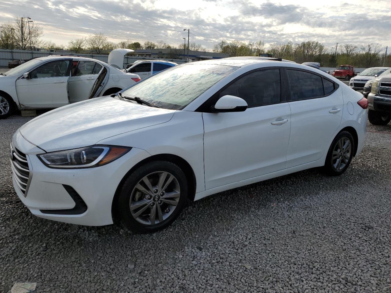 HYUNDAI ELANTRA SE 2017