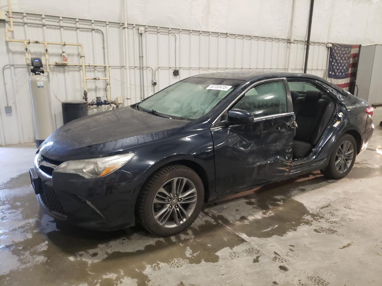 TOYOTA CAMRY LE 2017