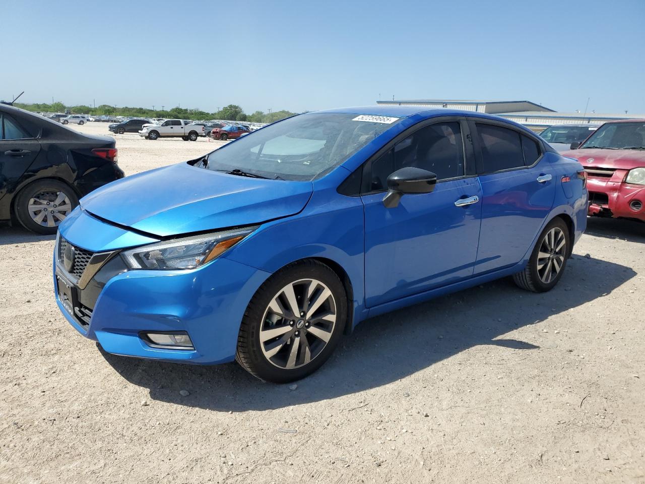 NISSAN VERSA SR 2020