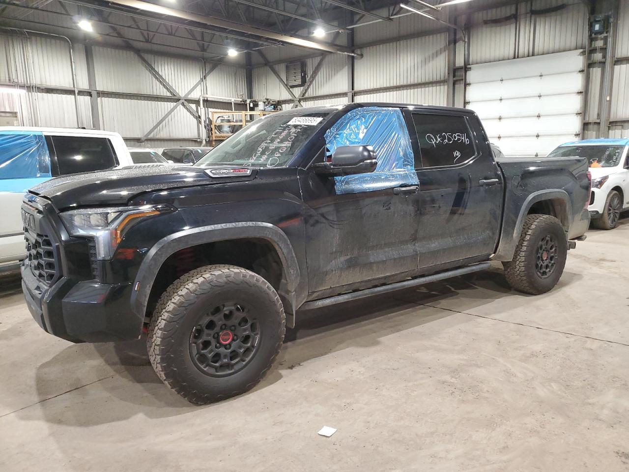 TOYOTA TUNDRA CRE 2022