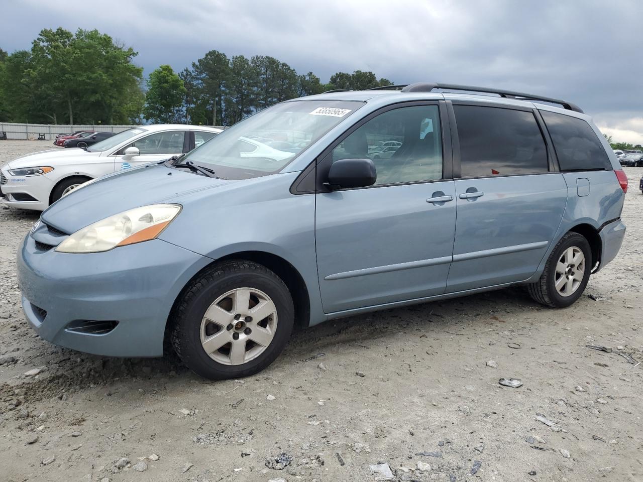 TOYOTA SIENNA CE 2006