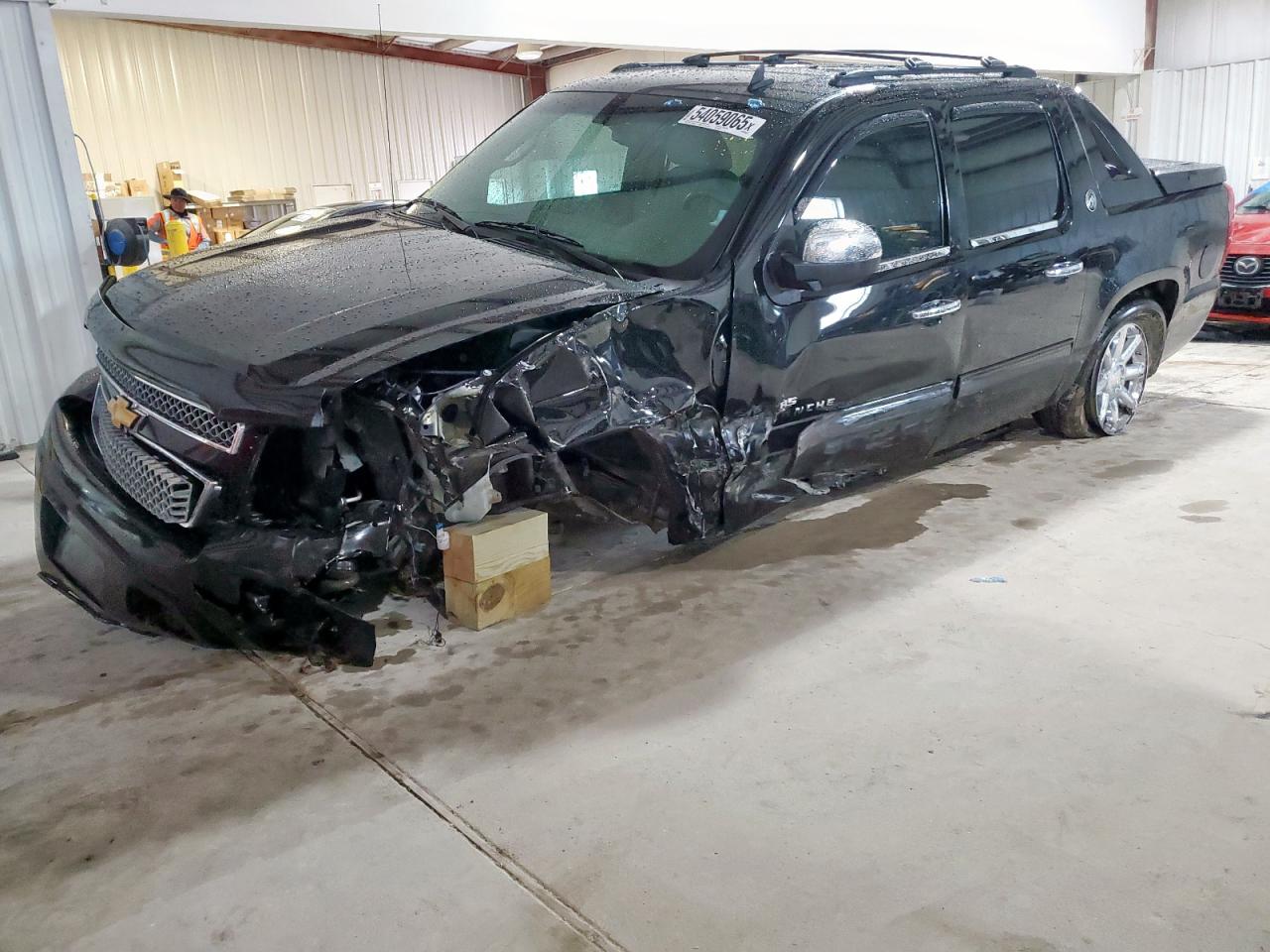 CHEVROLET AVALANCHE 2013