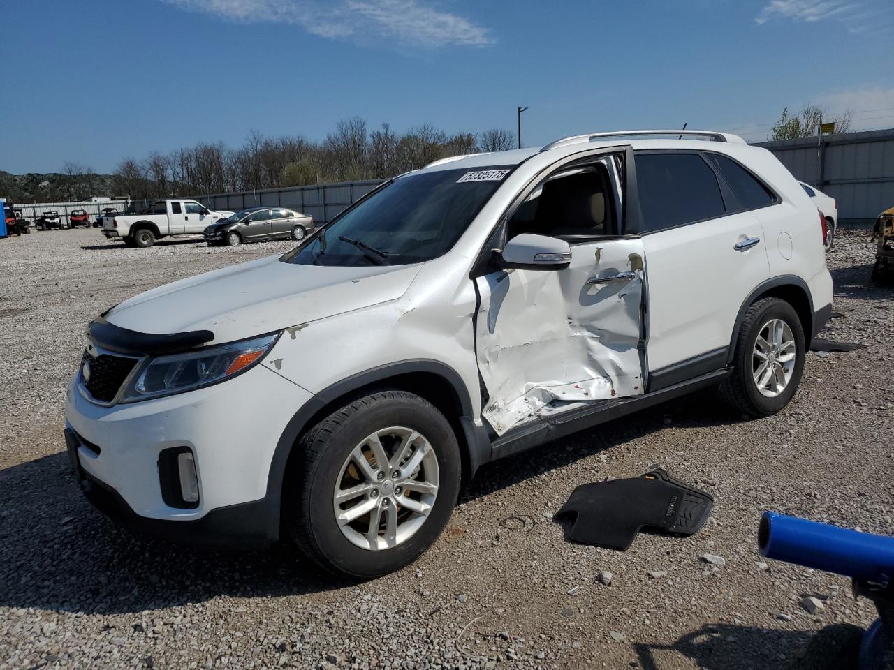 KIA SORENTO LX 2015