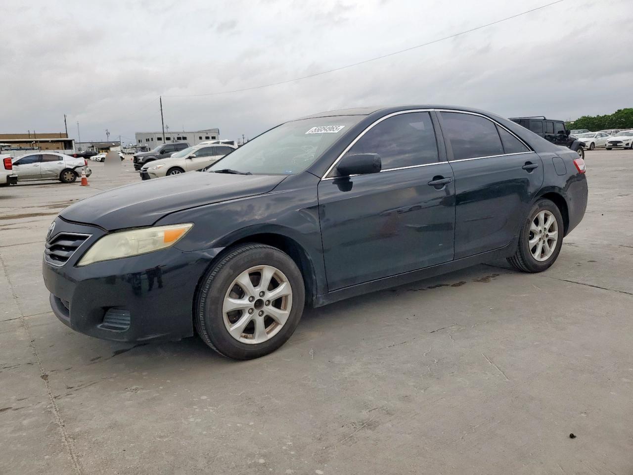 TOYOTA CAMRY BASE 2010