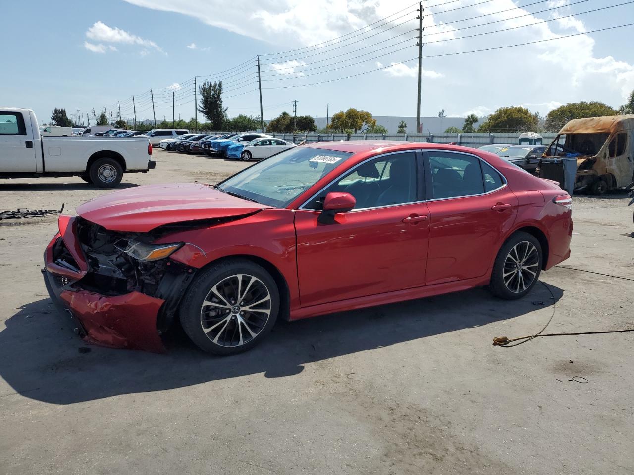 TOYOTA CAMRY SE 2020