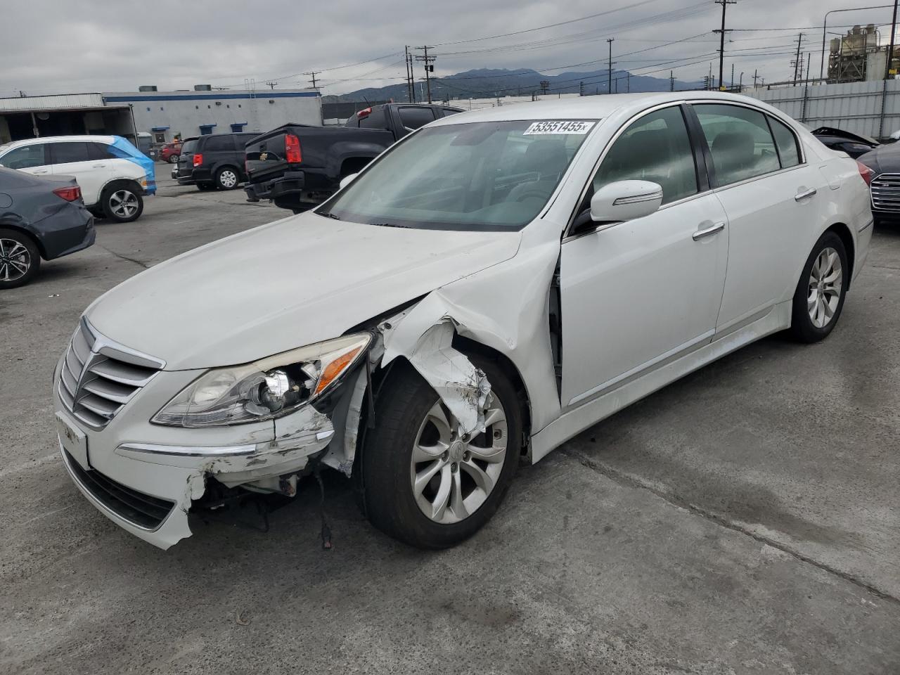 HYUNDAI GENESIS 3. 2012