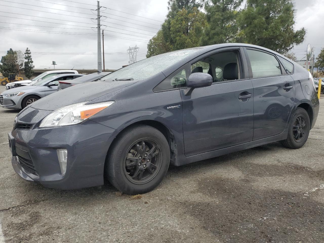 TOYOTA PRIUS 2015