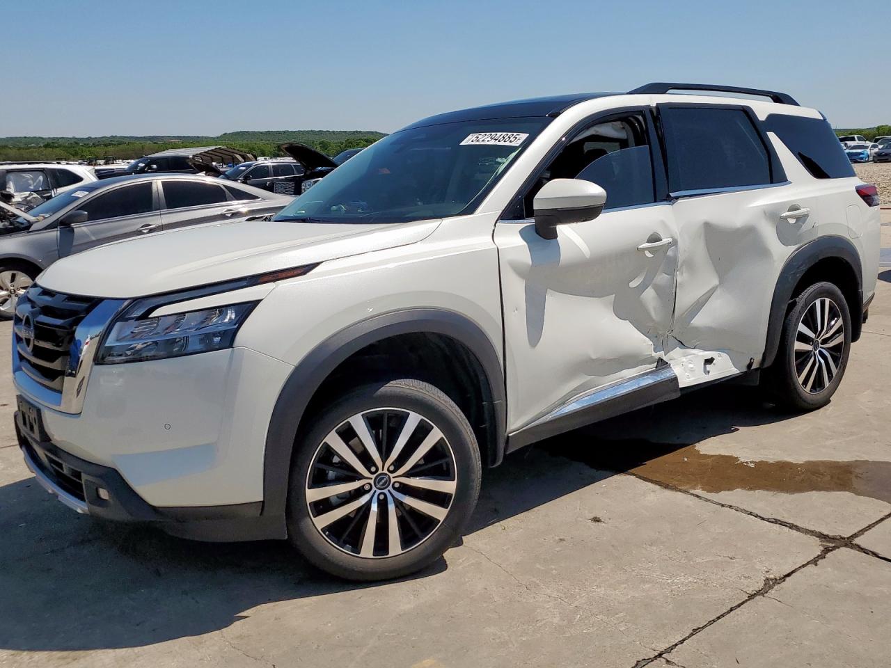 NISSAN PATHFINDER 2023