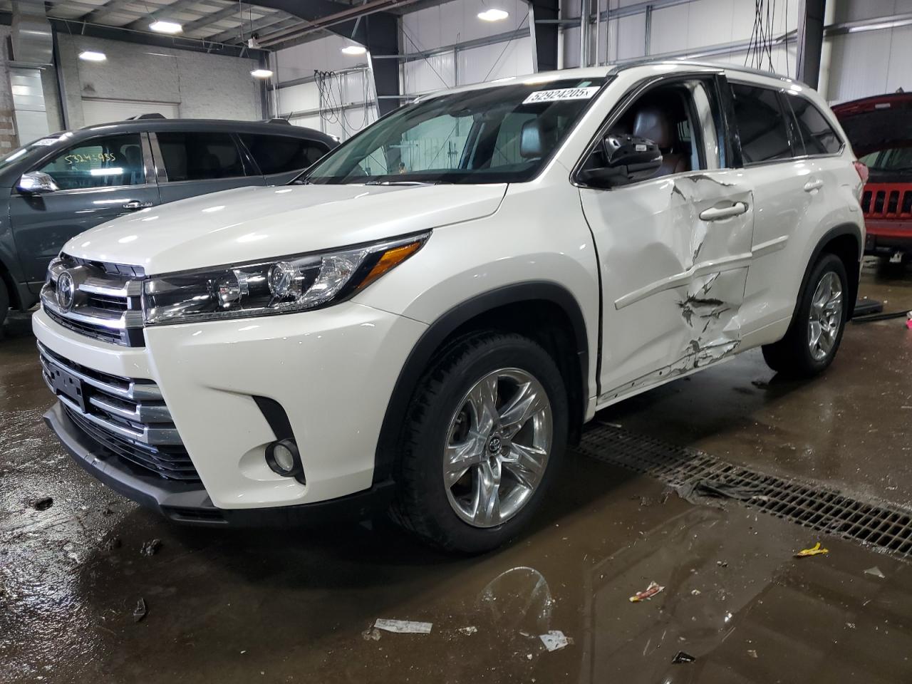 TOYOTA HIGHLANDER 2018