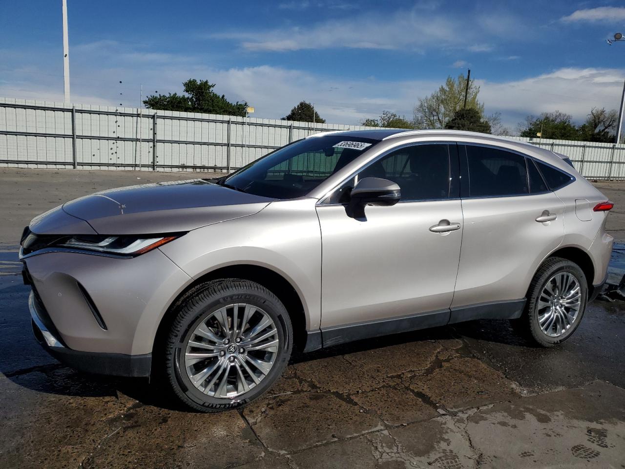 TOYOTA VENZA LE 2022