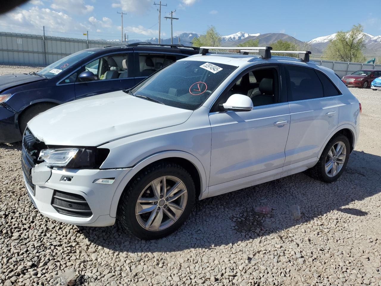 AUDI Q3 PREMIUM 2016