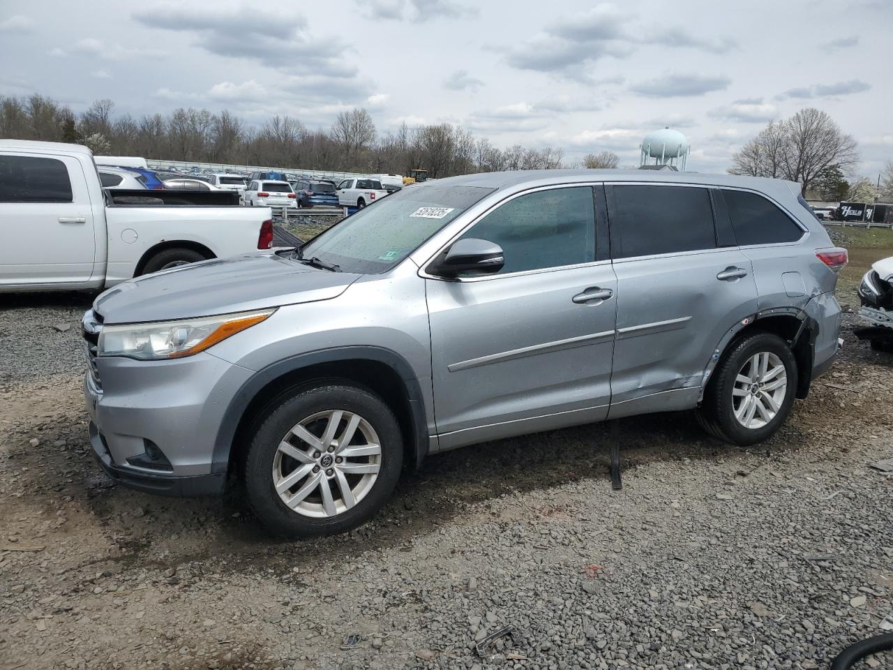 TOYOTA HIGHLANDER 2016