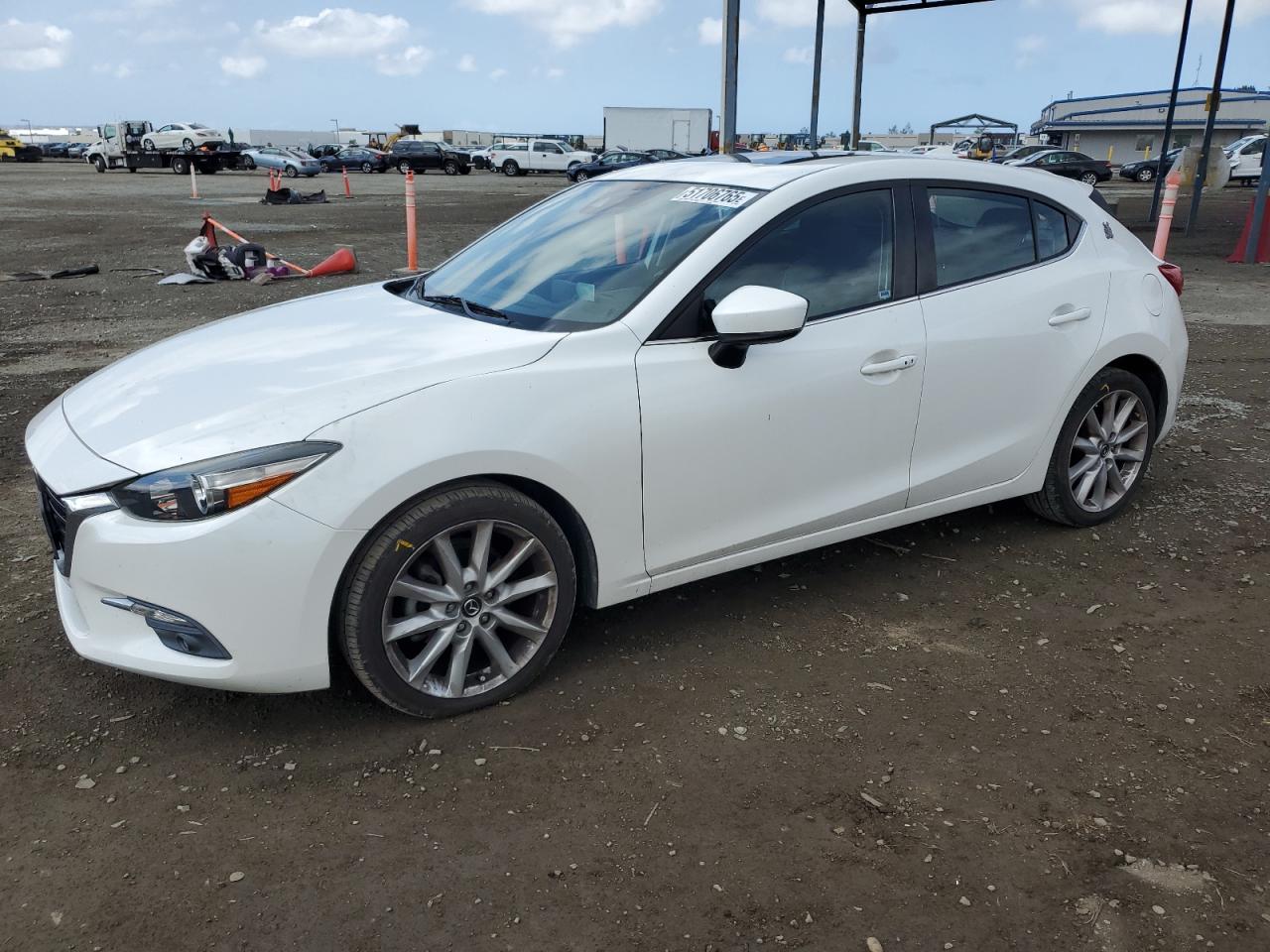 MAZDA 3 GRAND TO 2017