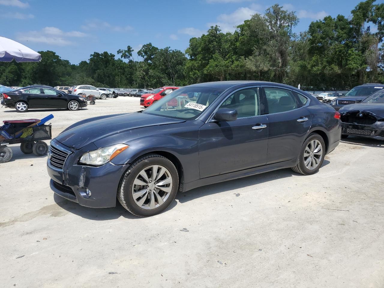 INFINITI M37 2011