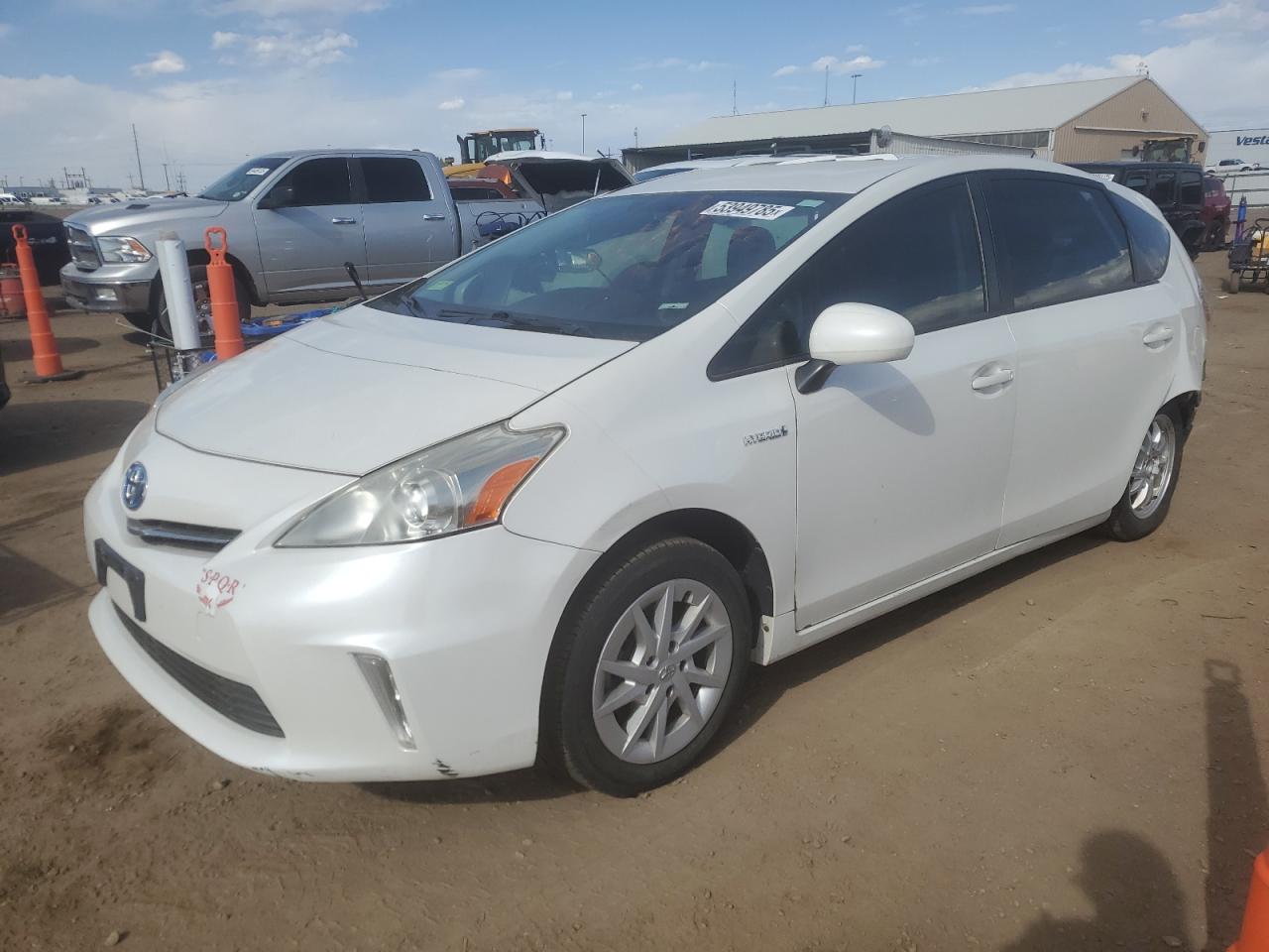 TOYOTA PRIUS V 2013