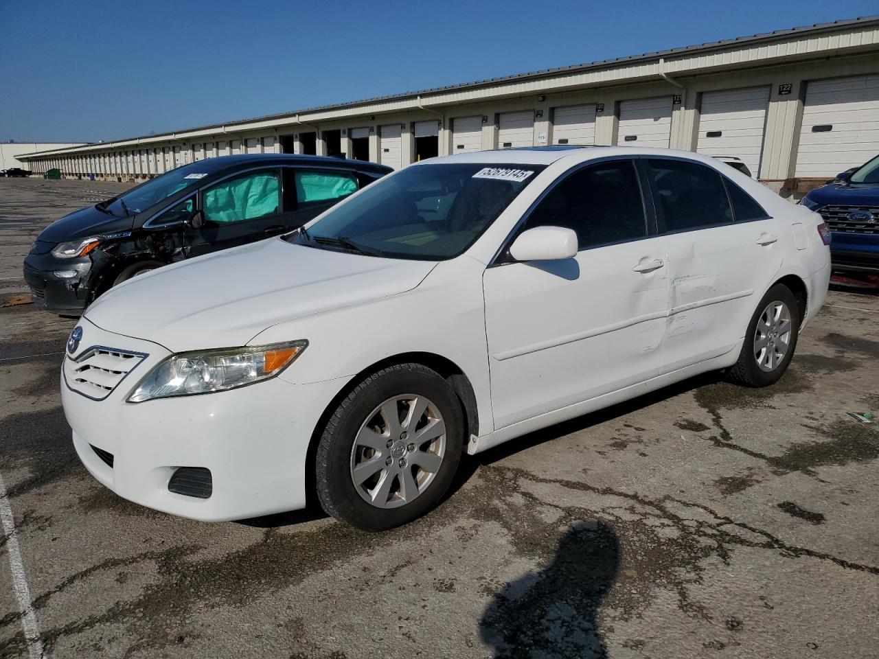 TOYOTA CAMRY BASE 2011