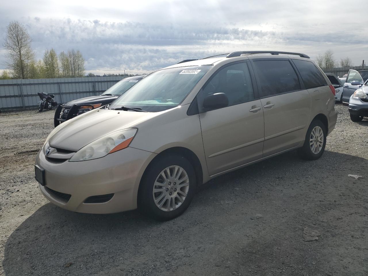 TOYOTA SIENNA LE 2007