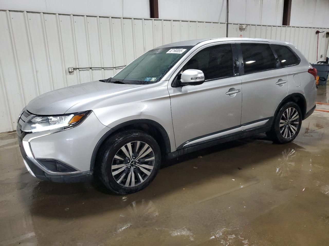 MITSUBISHI OUTLANDER 2019