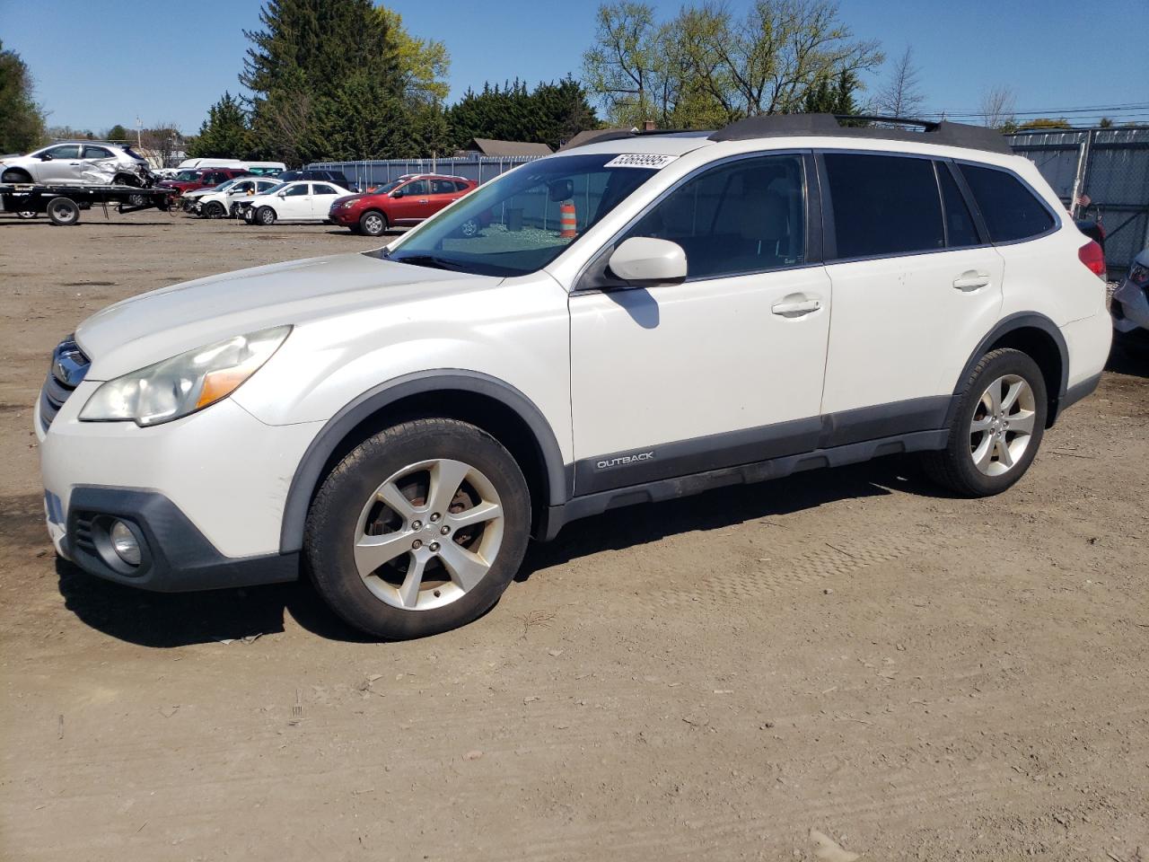 SUBARU OUTBACK 2. 2013