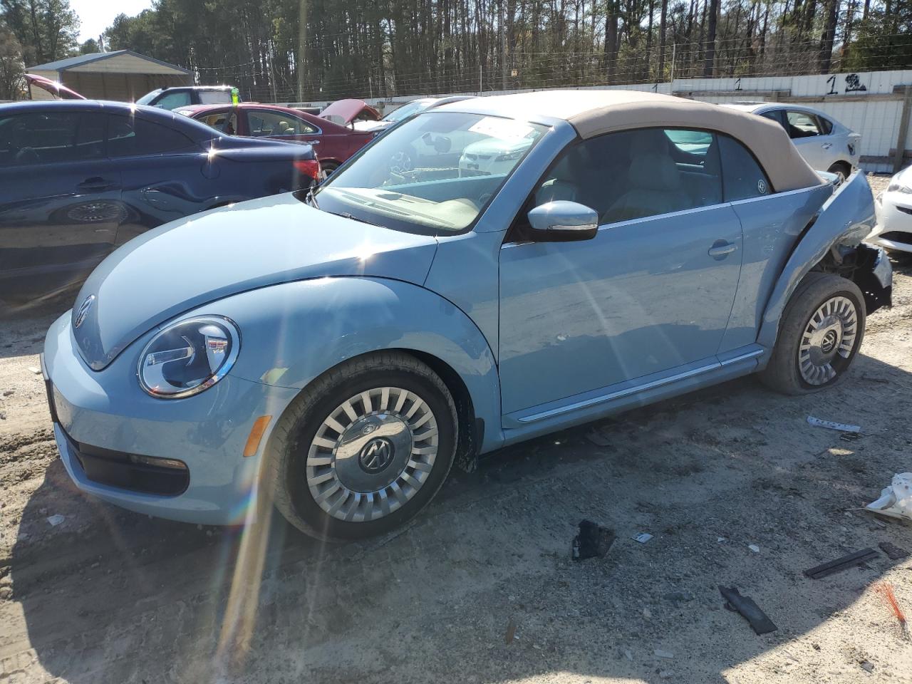 VOLKSWAGEN BEETLE 1.8 2015