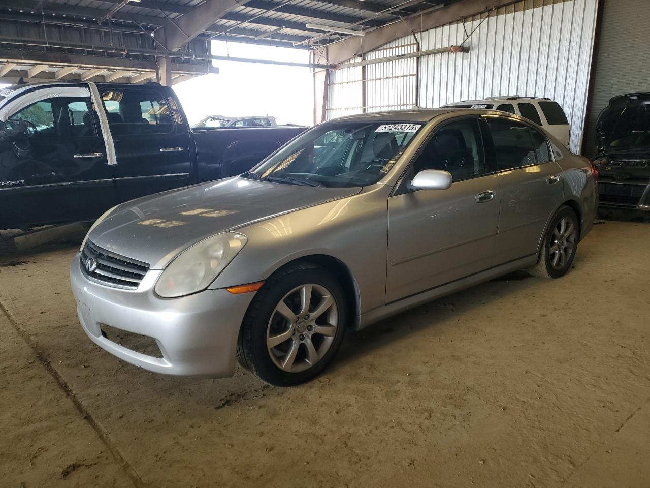 INFINITI G35 2005