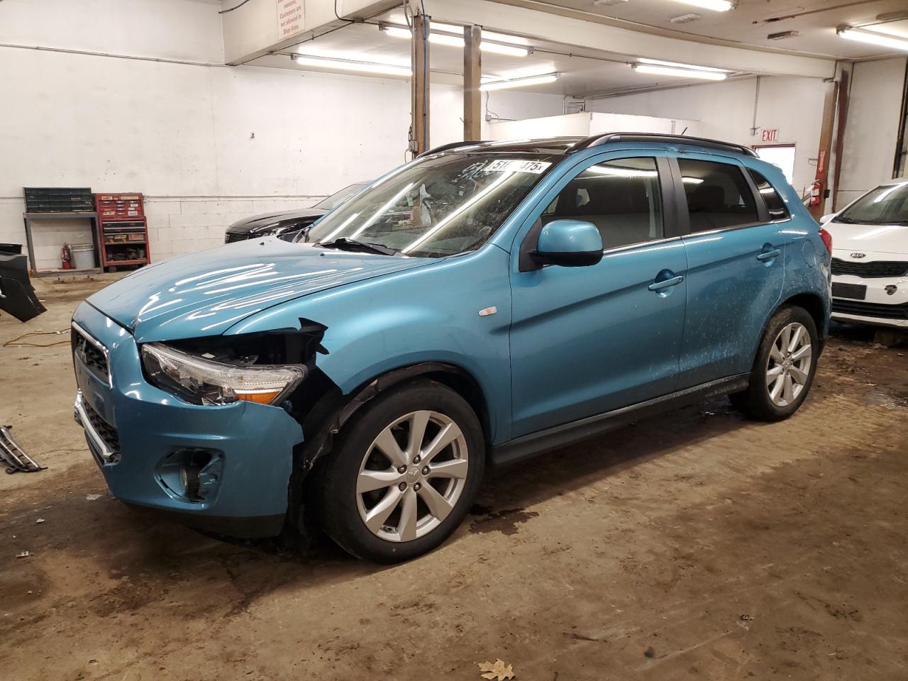 MITSUBISHI OUTLANDER 2014