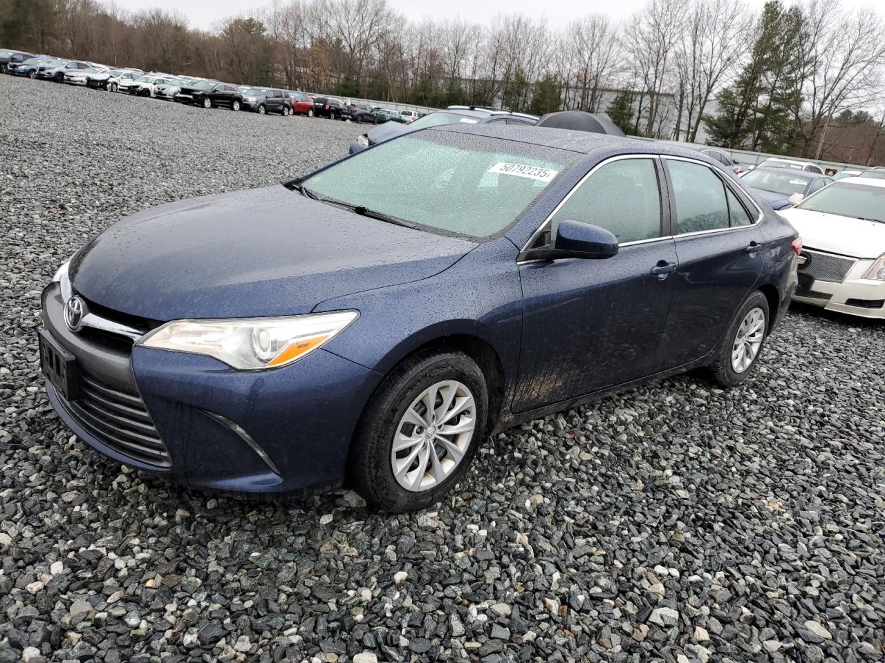 TOYOTA CAMRY LE 2016