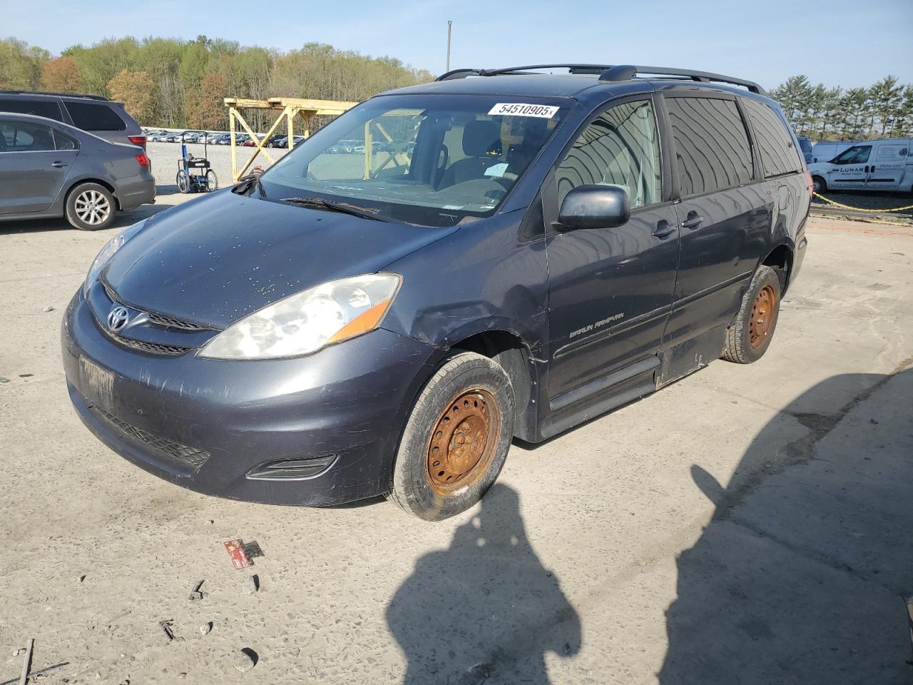 TOYOTA SIENNA CE 2009