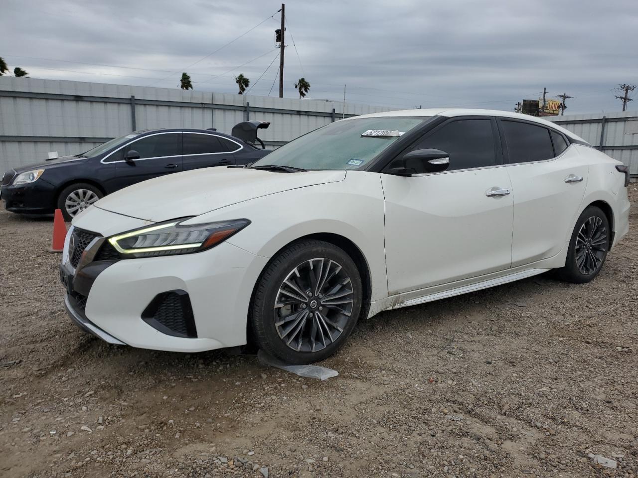 NISSAN MAXIMA SV 2022