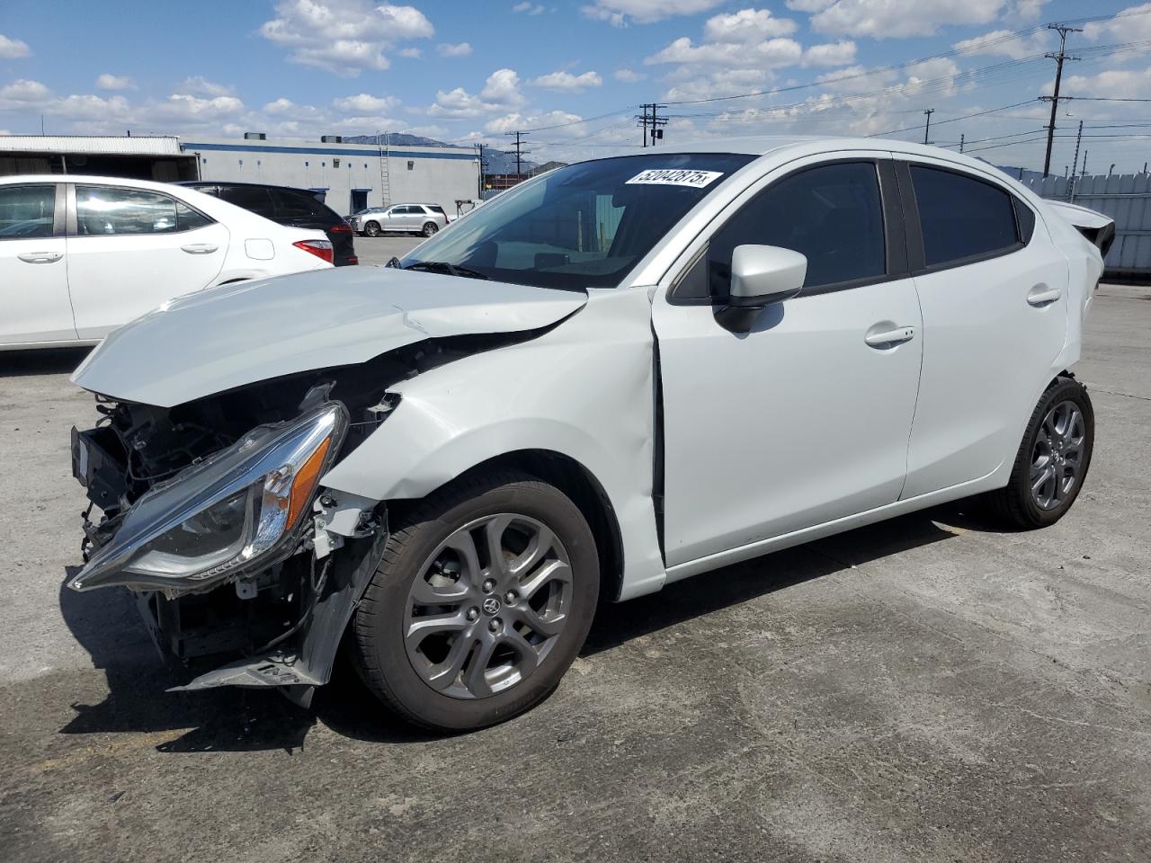 TOYOTA YARIS L 2019