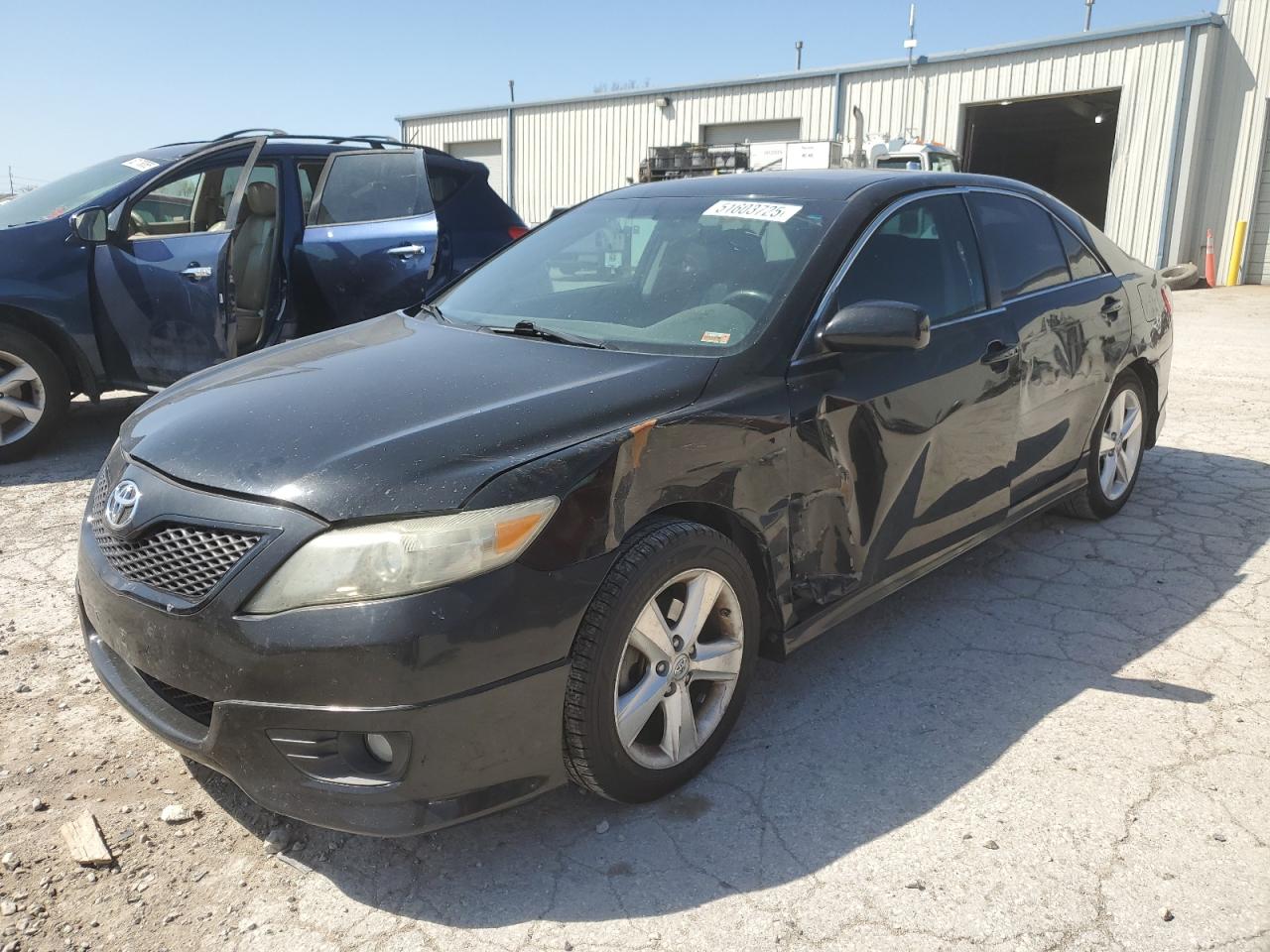 TOYOTA CAMRY BASE 2011