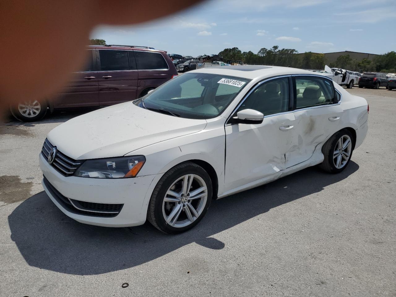 VOLKSWAGEN PASSAT SE 2014