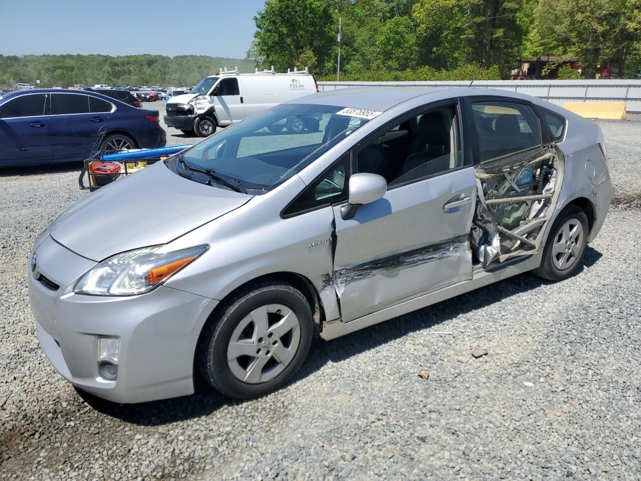 TOYOTA PRIUS 2010