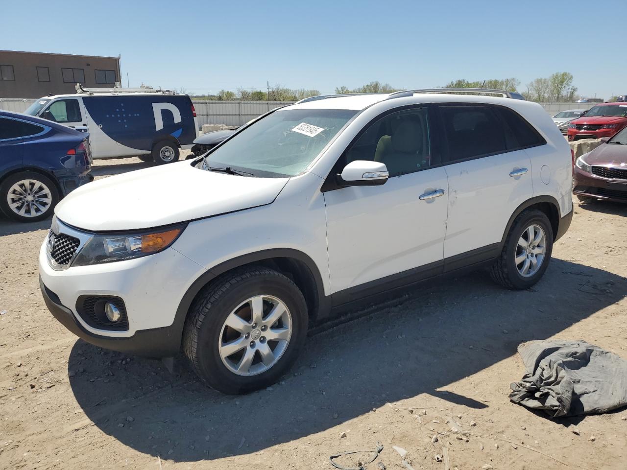 KIA SORENTO LX 2013