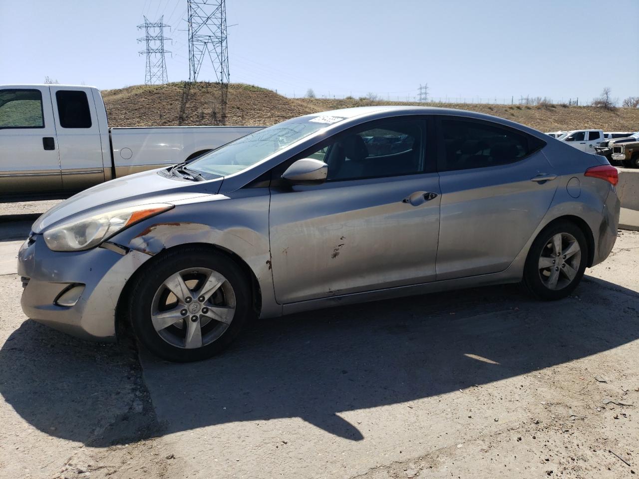 HYUNDAI ELANTRA GL 2012