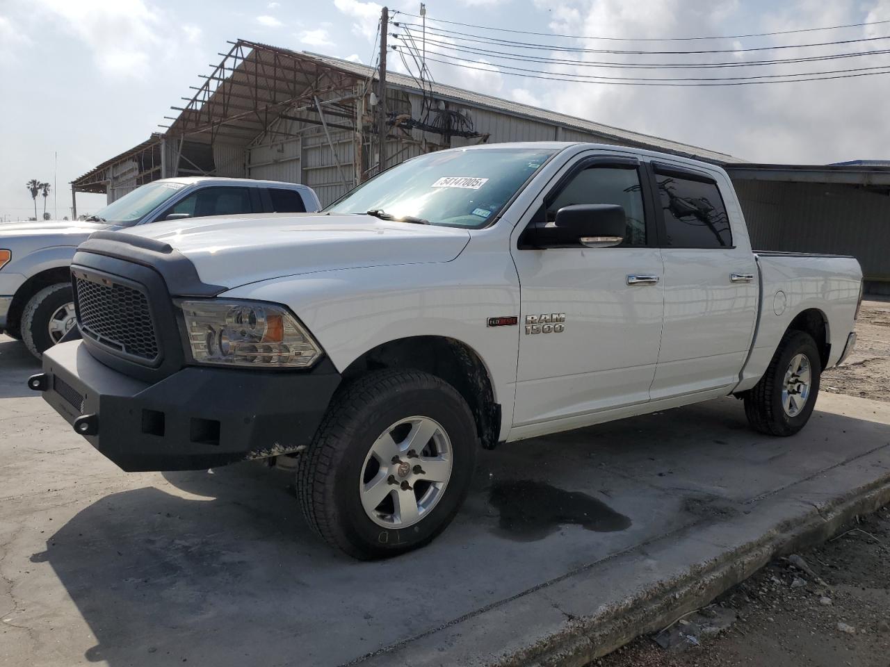 RAM 1500 SLT 2017
