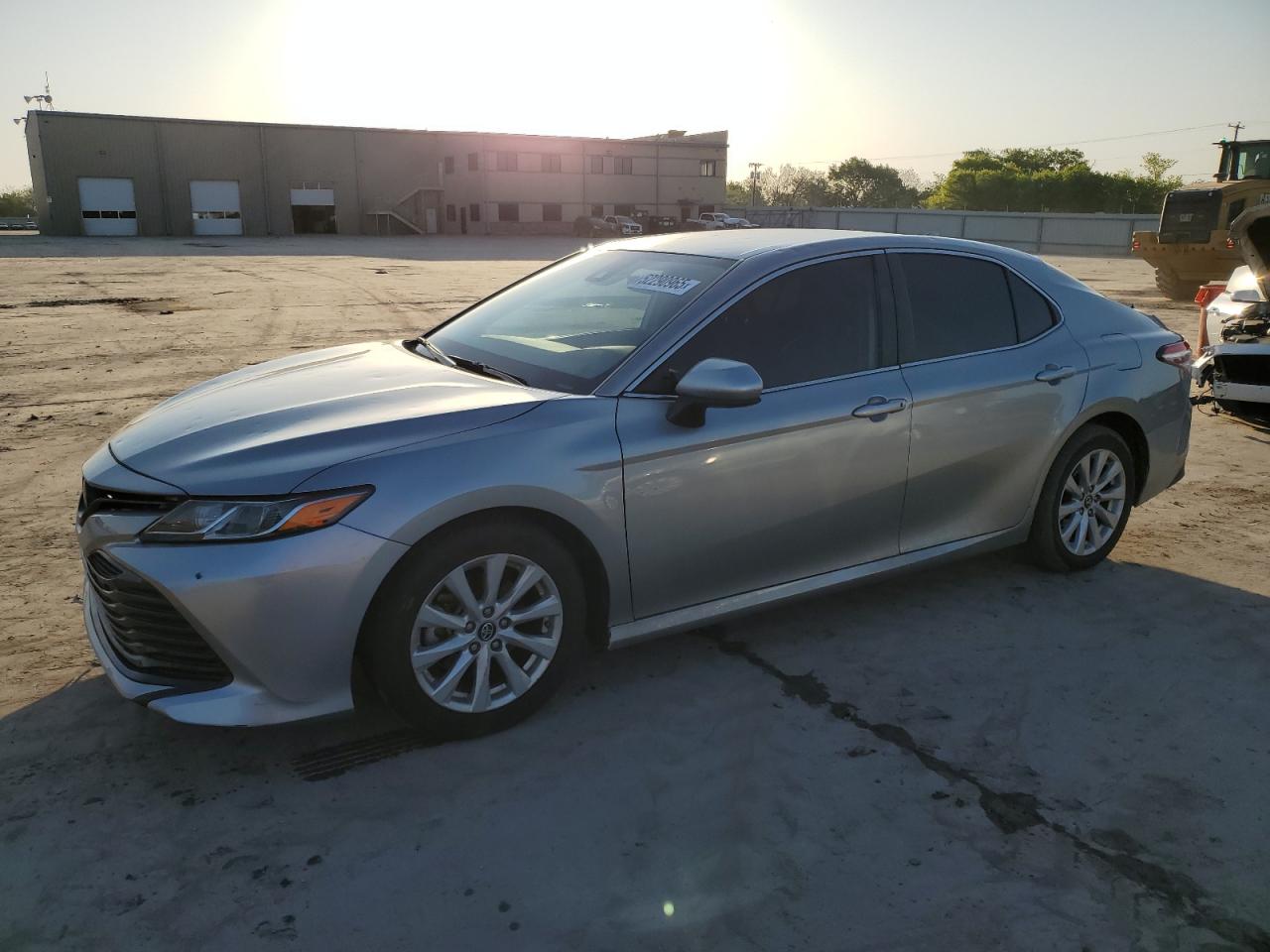 TOYOTA CAMRY L 2019