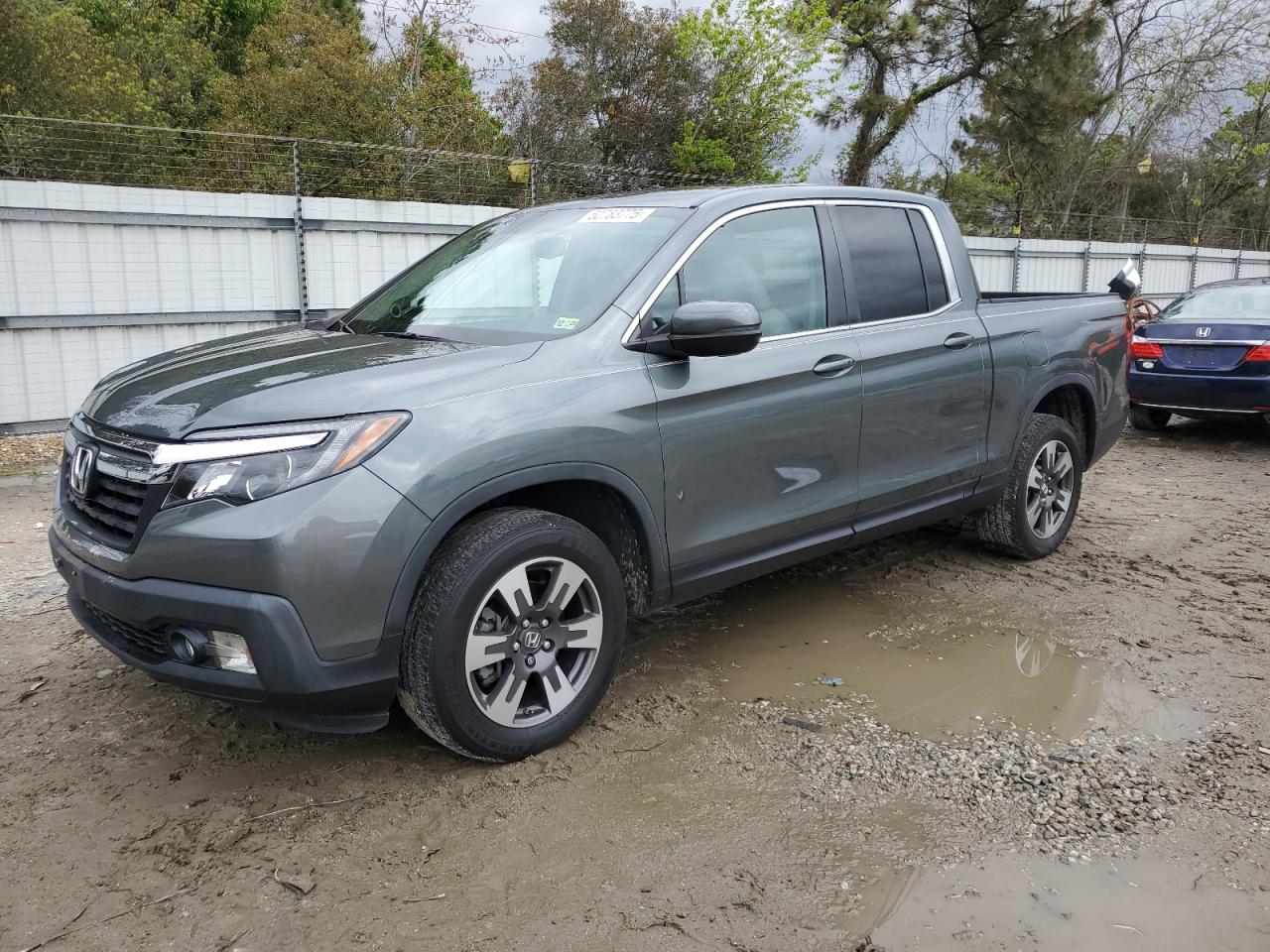 HONDA RIDGELINE 2017