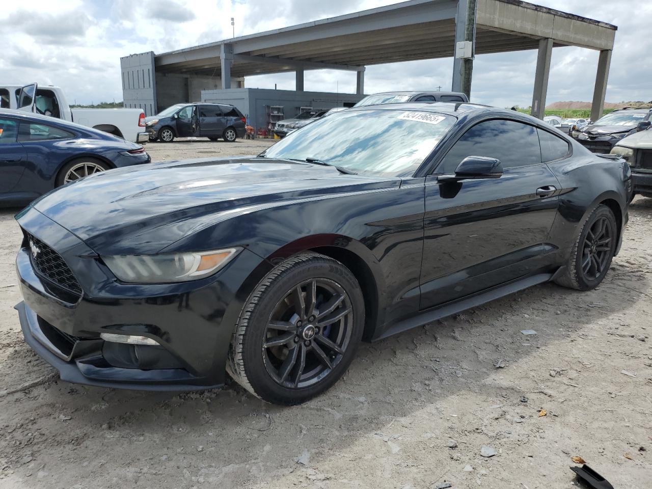 FORD MUSTANG 2016