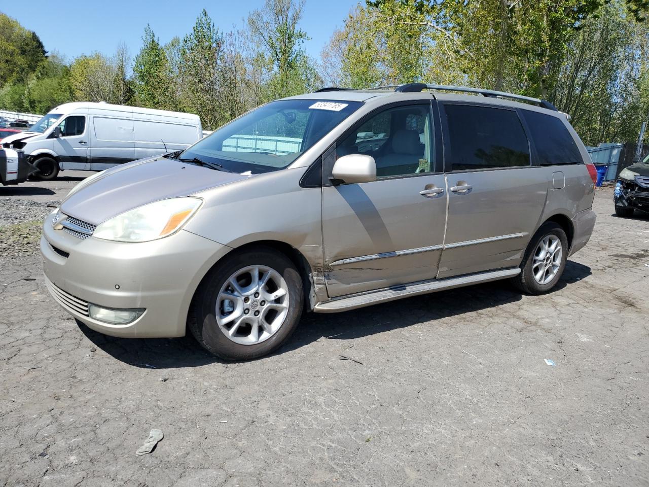TOYOTA SIENNA XLE 2004