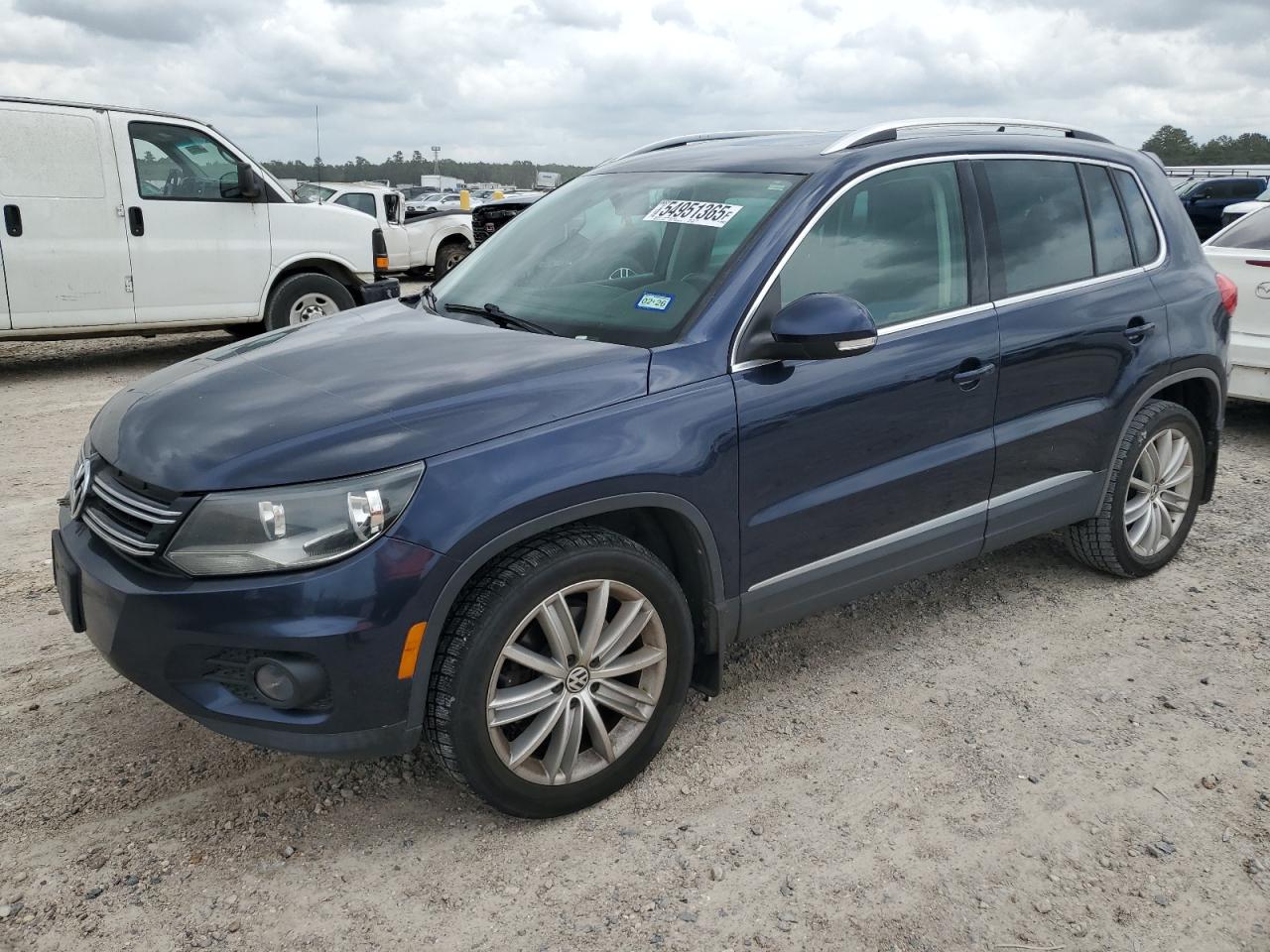 VOLKSWAGEN TIGUAN S 2014