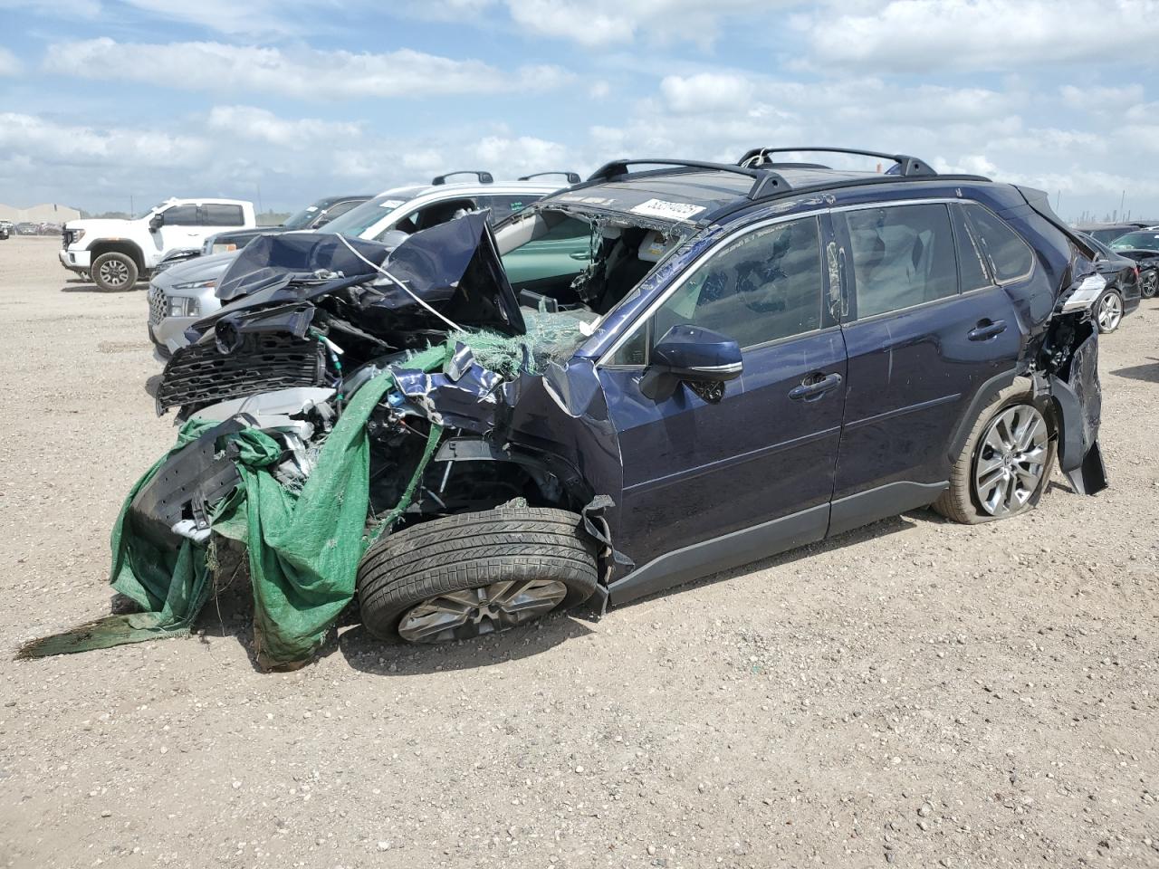 TOYOTA RAV4 XLE P 2023