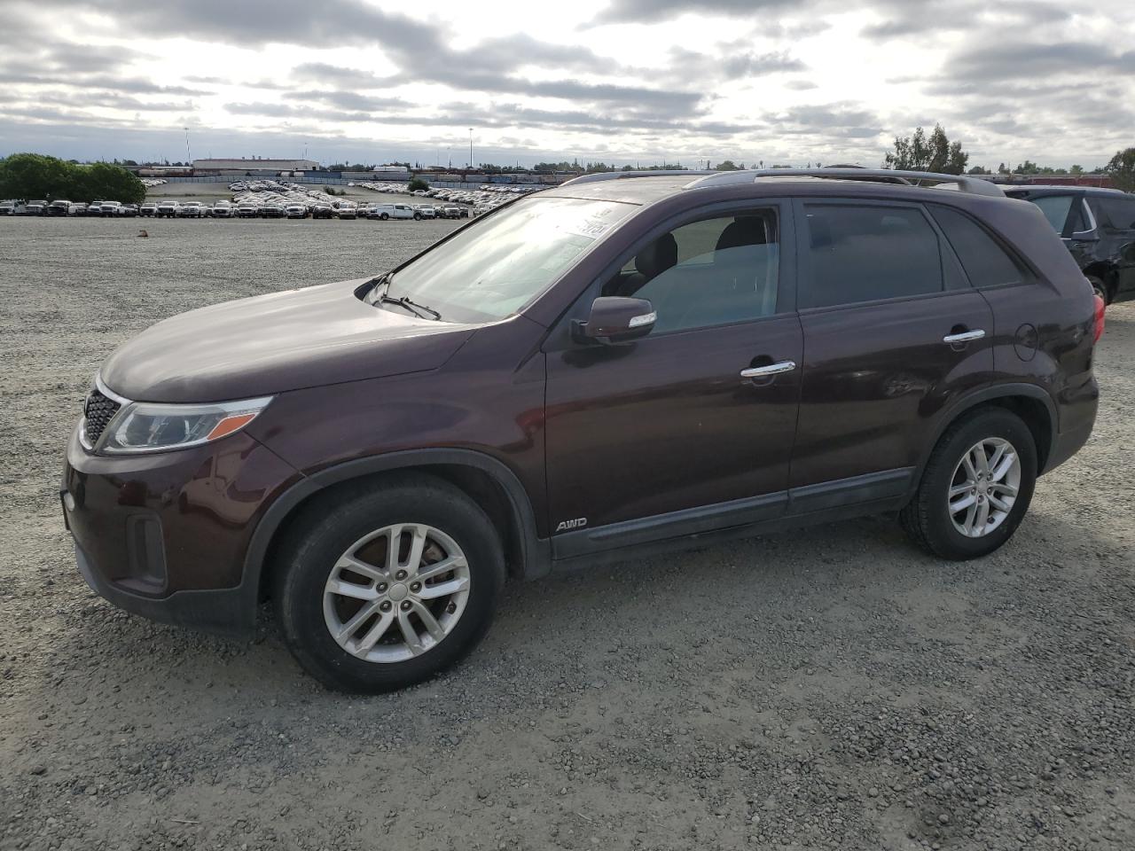KIA SORENTO LX 2015
