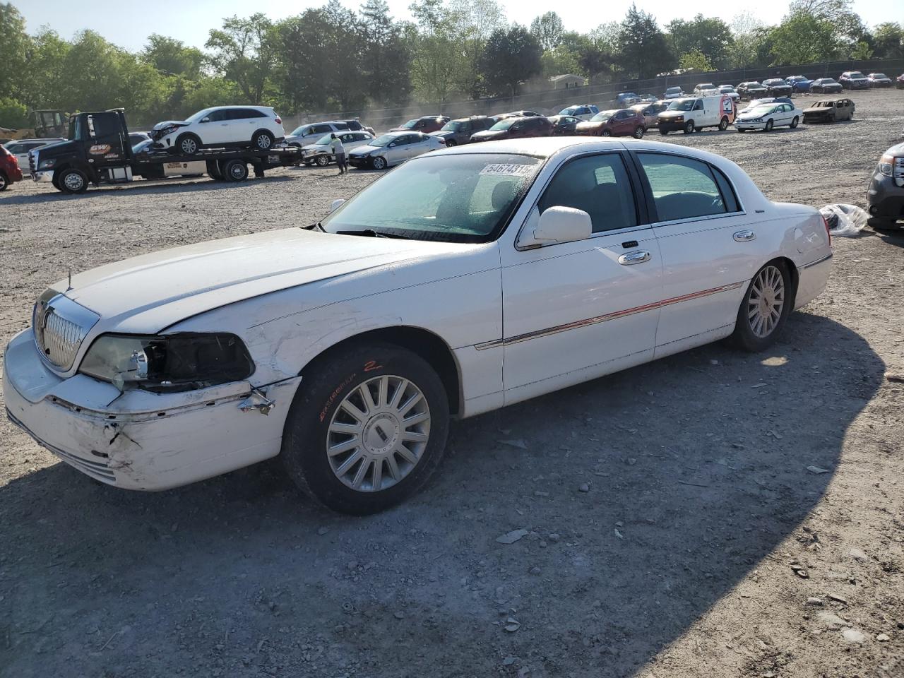 LINCOLN TOWN CAR S 2005