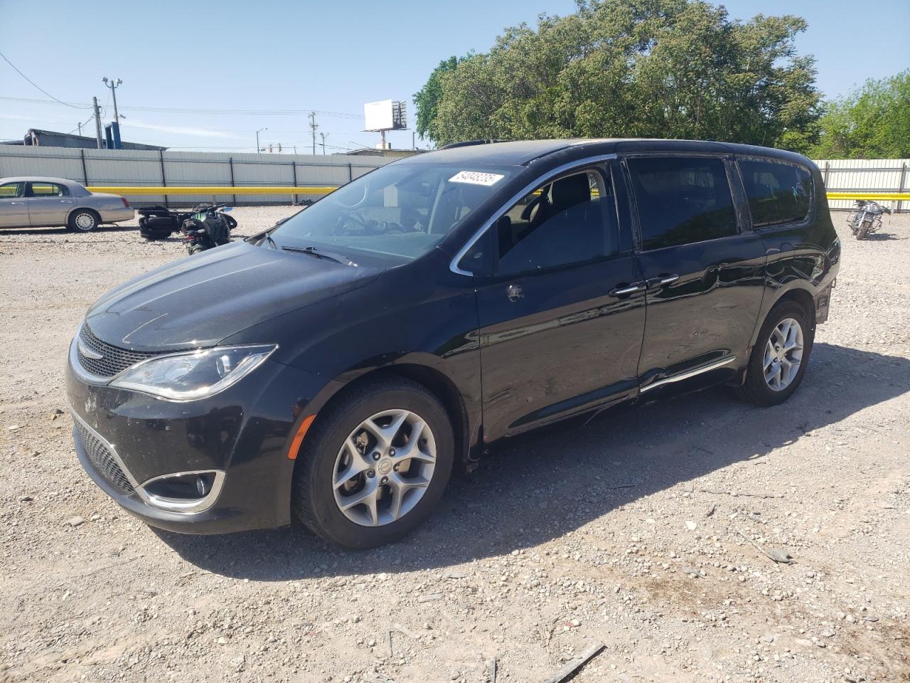 CHRYSLER PACIFICA T 2017