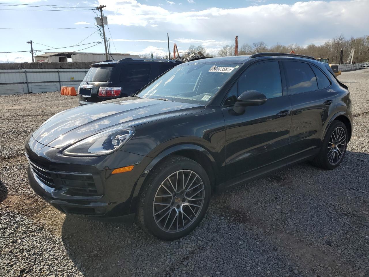 PORSCHE CAYENNE 2021